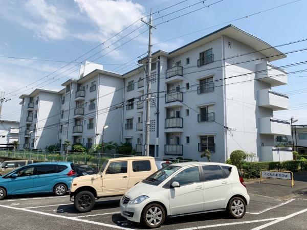 円明寺ヶ丘団地R棟