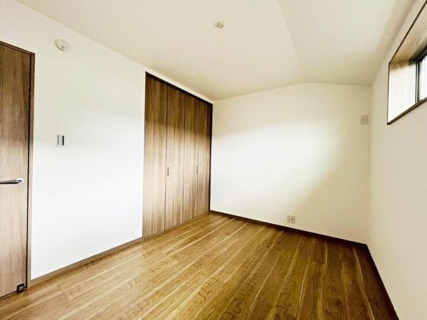 長岡京市今里更ノ町の新築一戸建