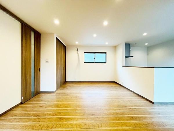 長岡京市今里更ノ町の新築一戸建