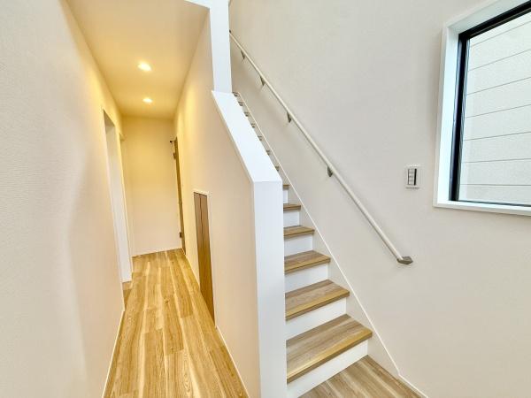 京都市西京区御陵峰ケ堂町２丁目の中古一戸建て