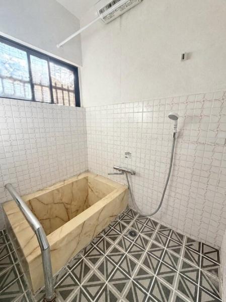 長岡京市滝ノ町２丁目の中古一戸建て