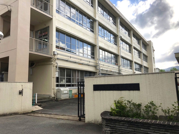 長岡天神ハイツ7棟(長岡京市立長岡第六小学校)