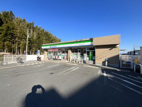 南円明寺ヶ丘団地8棟(ファミリーマート大山崎町円明寺店)
