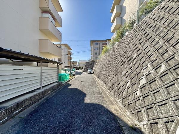 円明寺ヶ丘団地L棟