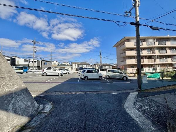 円明寺ヶ丘団地L棟