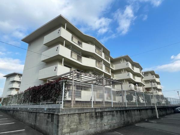 南円明寺ヶ丘団地4棟