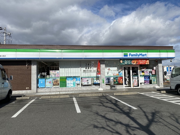 京都市伏見区羽束師鴨川町の一戸建(ファミリーマート伏見横大路店)