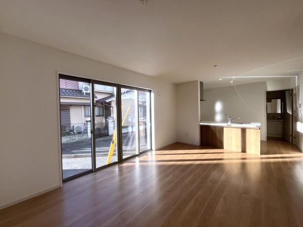 京都市伏見区羽束師鴨川町の新築一戸建