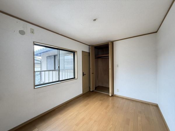 京都市西京区御陵峰ケ堂町２丁目の中古一戸建て