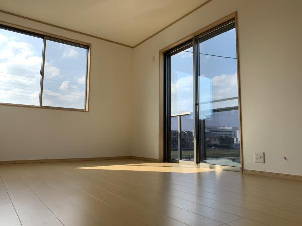 京都市伏見区久我石原町の新築一戸建