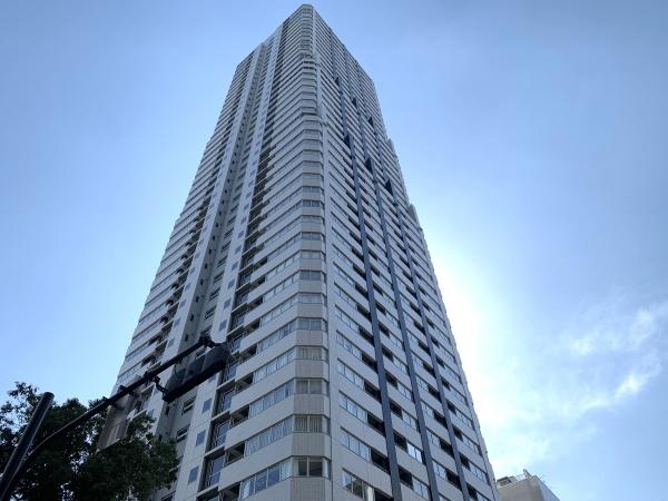 ディーグラフォート大阪N.Y.タワーHIGOBASHI