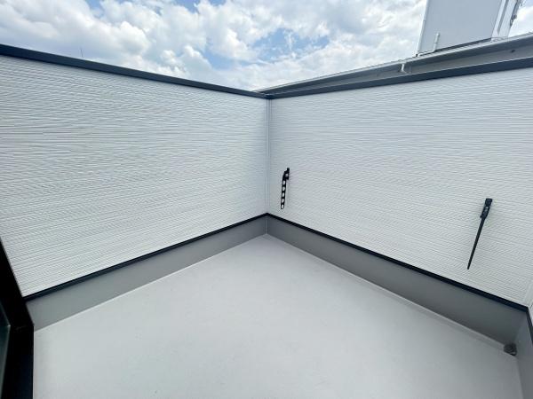 向日市物集女町五ノ坪の新築一戸建(バルコニー)