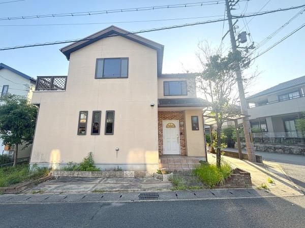 京都市西京区御陵峰ケ堂町２丁目の中古一戸建