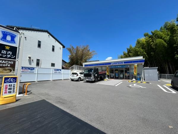 円明寺ヶ丘団地A棟(ローソン大山崎町円明寺店)