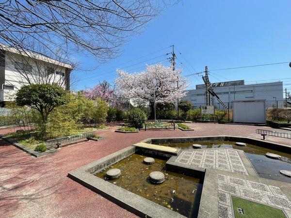 レスポワール向日町ステーションフロント(JR駅前ふれあい広場)