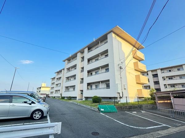 南円明寺ヶ丘団地10棟