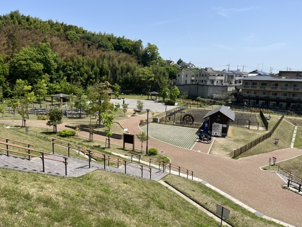 長岡京市高台1丁目の土地(西代里山公園)