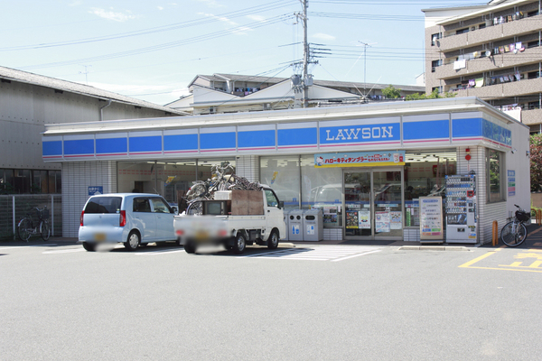 イトーピア向日マンションA棟(ローソン向日市上植野店)