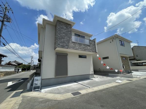 京都市伏見区羽束師古川町の新築一戸建