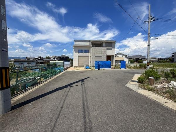 京都市伏見区羽束師古川町の新築一戸建