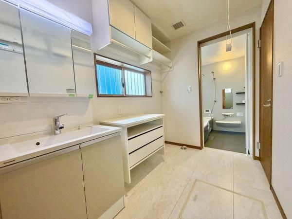 向日市鶏冠井町番田の新築一戸建