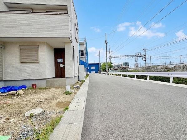向日市鶏冠井町番田の新築一戸建