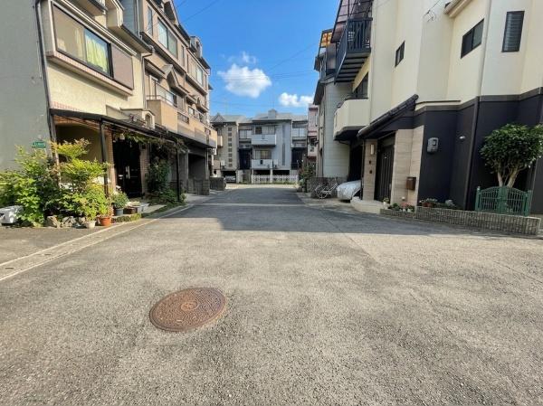 羽束師鴨川邸宅