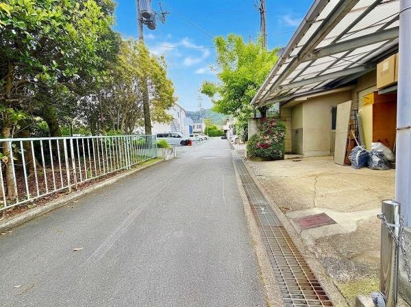 京都市西京区大枝西新林町５丁目の店舗付住宅