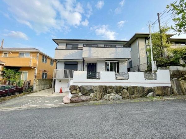 京都市西京区御陵峰ケ堂町３丁目の中古一戸建