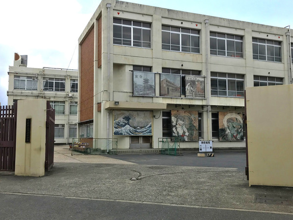 京都市南区上鳥羽南中ノ坪町の中古一戸建て(洛南中学校)