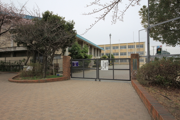 パークテラス桂川(京都市立久世西小学校)