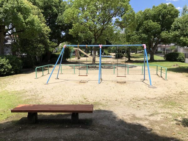 京都市西京区川島三重町の中古一戸建て(梅園児童公園)