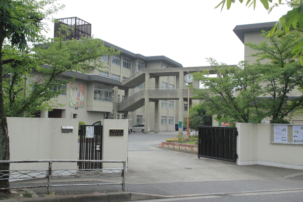 京都市西京区大原野西竹の里町１丁目の中古一戸建て(京都市立西陵中学校)