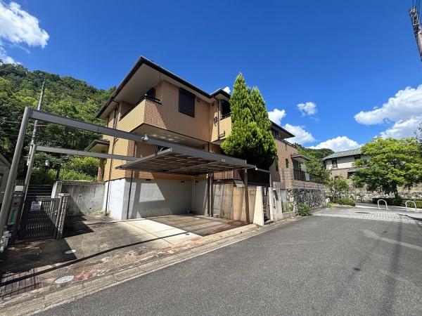 京都市西京区御陵大枝山町３丁目の中古一戸建