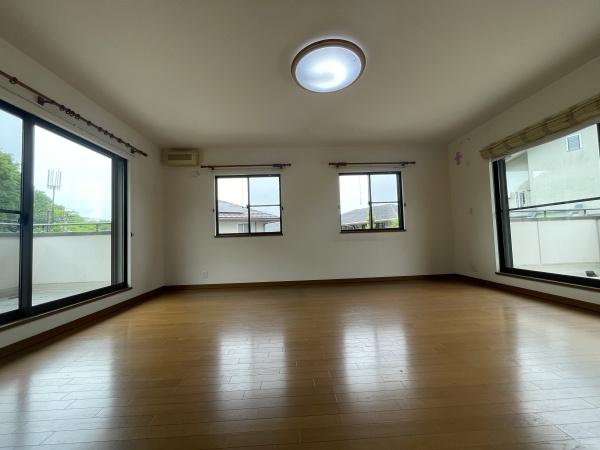 京都市西京区御陵大枝山町１丁目の中古一戸建て