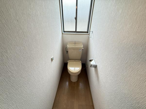 京都市西京区御陵峰ケ堂町２丁目の中古一戸建て