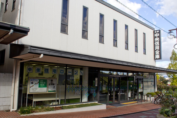 境谷西第2住宅17号棟(京都中央信用金庫洛西支店)