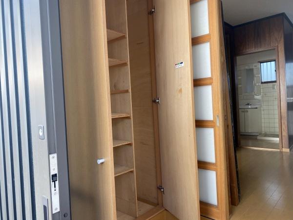 京都市右京区西京極徳大寺団子田町の中古一戸建て(玄関)