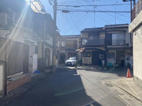 京都市右京区西京極徳大寺団子田町の中古一戸建て(前面道路含む現地写真)