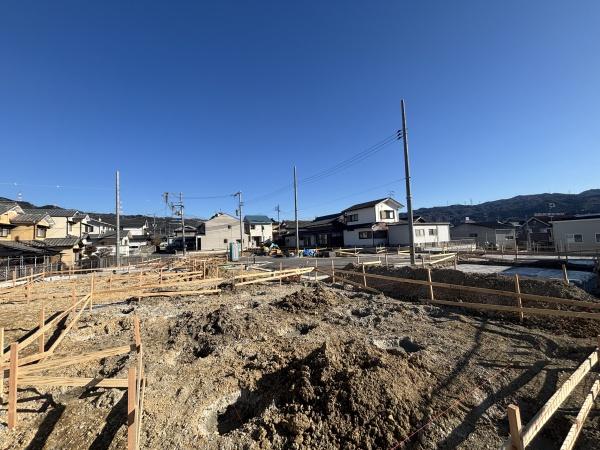亀岡市篠町野条イカノ辻南の新築一戸建
