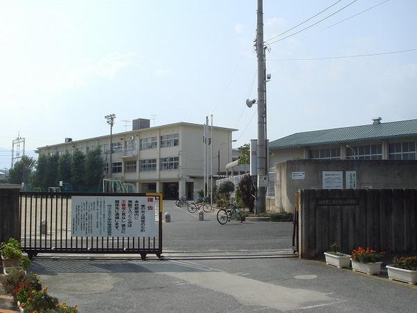 向日市森本町薮路の中古一戸建て(向日市立第3向陽小学校)