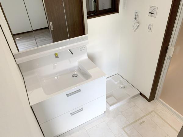 京都市南区久世上久世町の新築一戸建