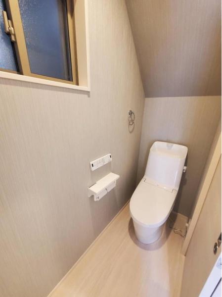 京都市南区久世大薮町の新築一戸建(トイレ)