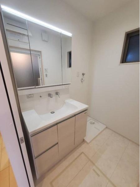 京都市南区久世大薮町の新築一戸建(洗面台・洗面所)