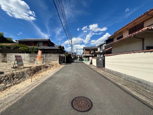 京都市西京区大枝西新林町1丁目の土地(前面道路含む現地写真)