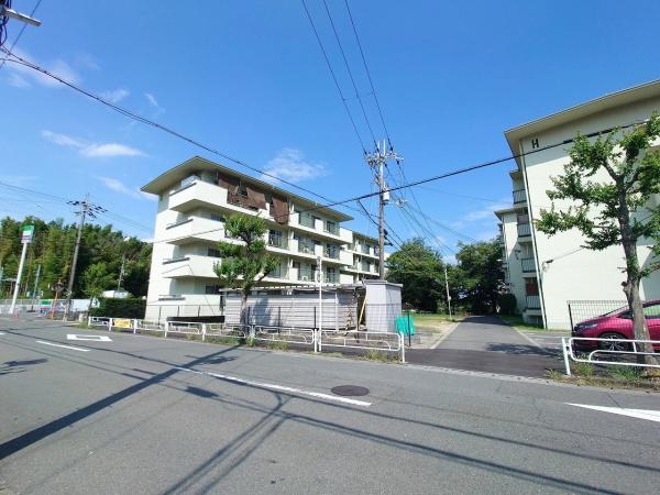 円明寺ヶ丘団地H棟
