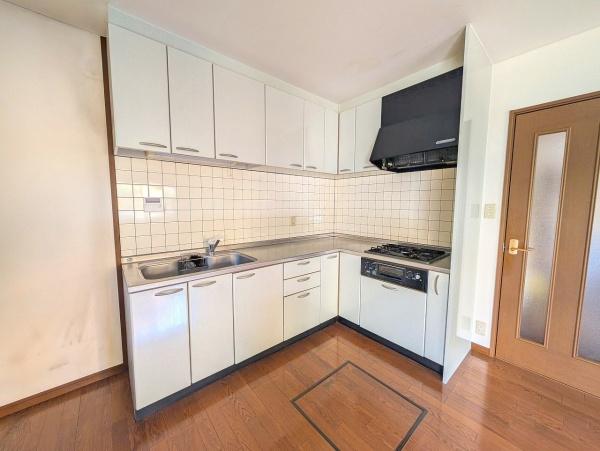 向日市鶏冠井町八ノ坪の中古一戸建