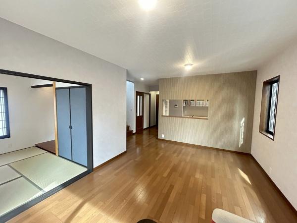 京都市西京区御陵峰ケ堂町２丁目の中古一戸建