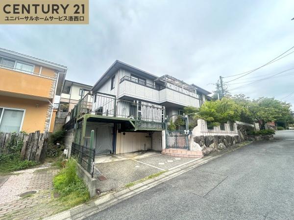 京都市西京区御陵峰ケ堂町３丁目の中古一戸建