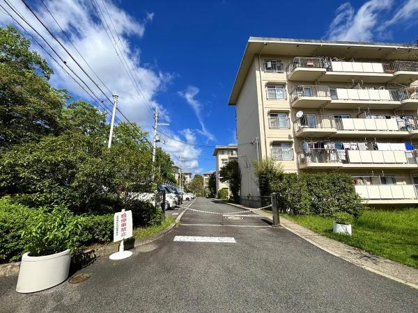 洛西境谷住宅7棟